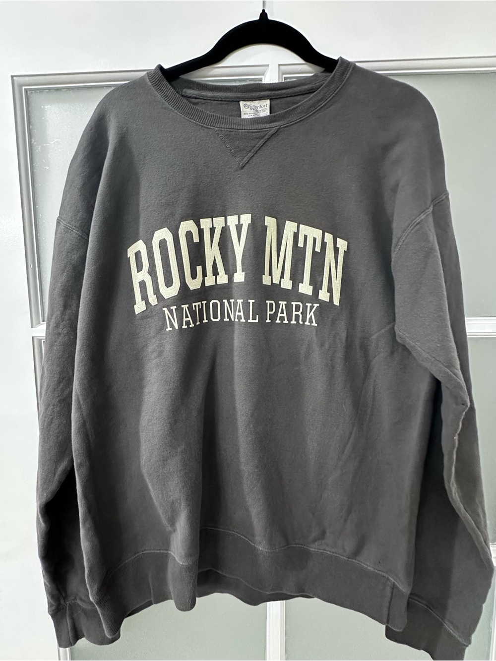 Comfort Wash Rocky Mountain National Park Sweatshirt Men’s Medium Charcoal Gray